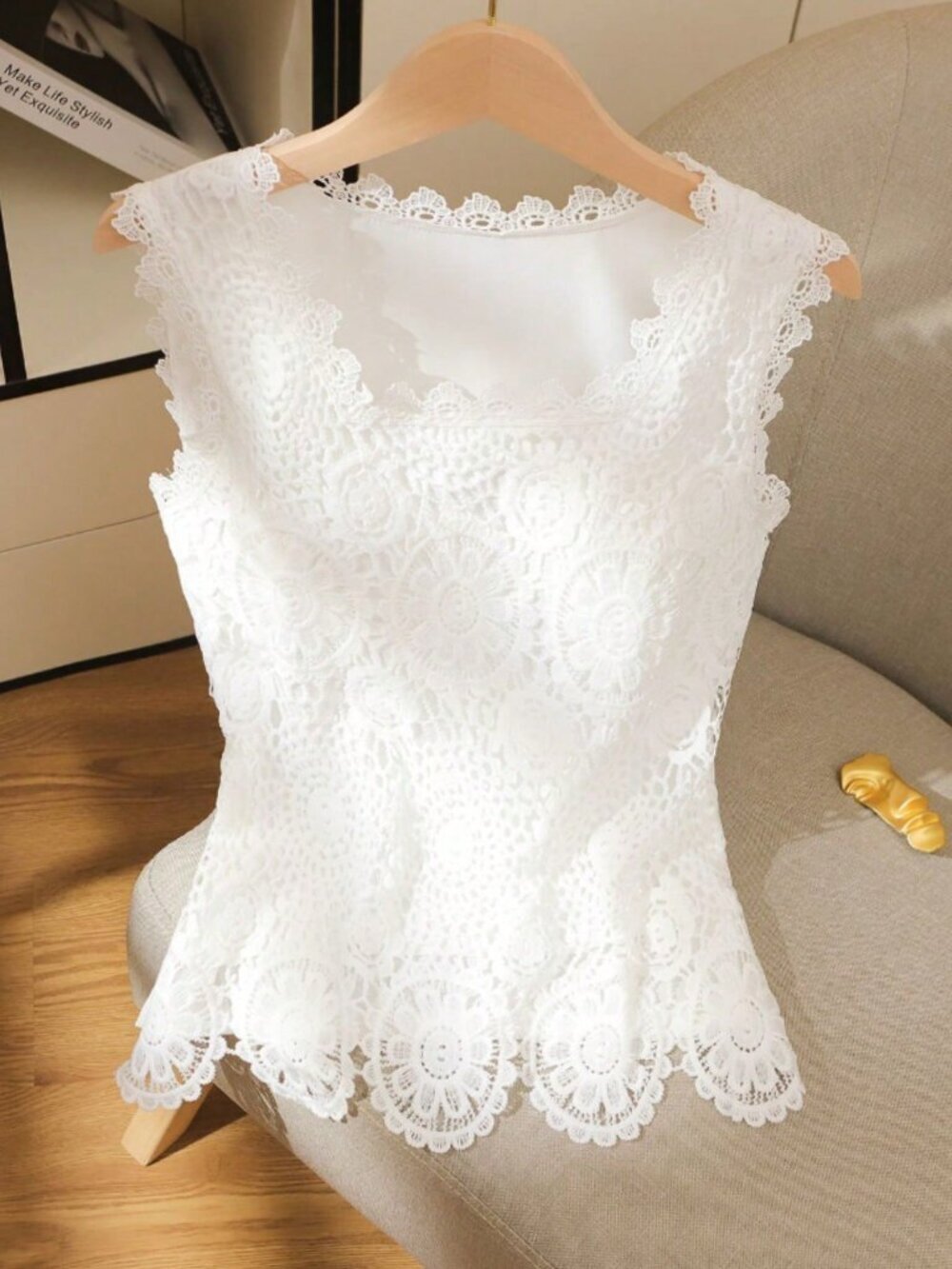 White Elegant Women's Crochet Lace Camisole Top Sleeveless Blouse